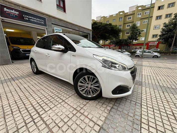 PEUGEOT 208 STYLE 1.2L PureTech